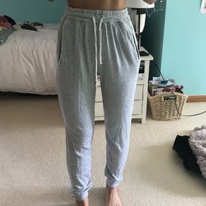 grey sweatpants